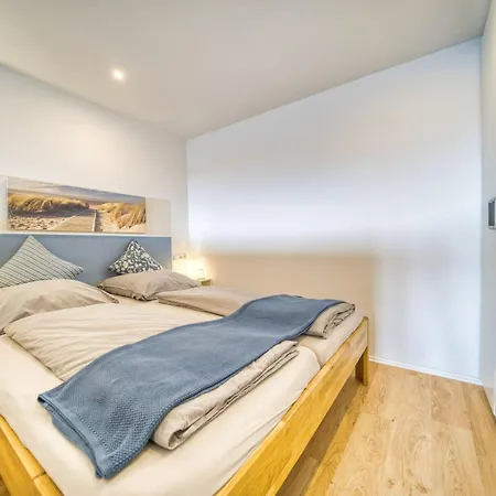 - Haus C, App 0c0906 Apartment *